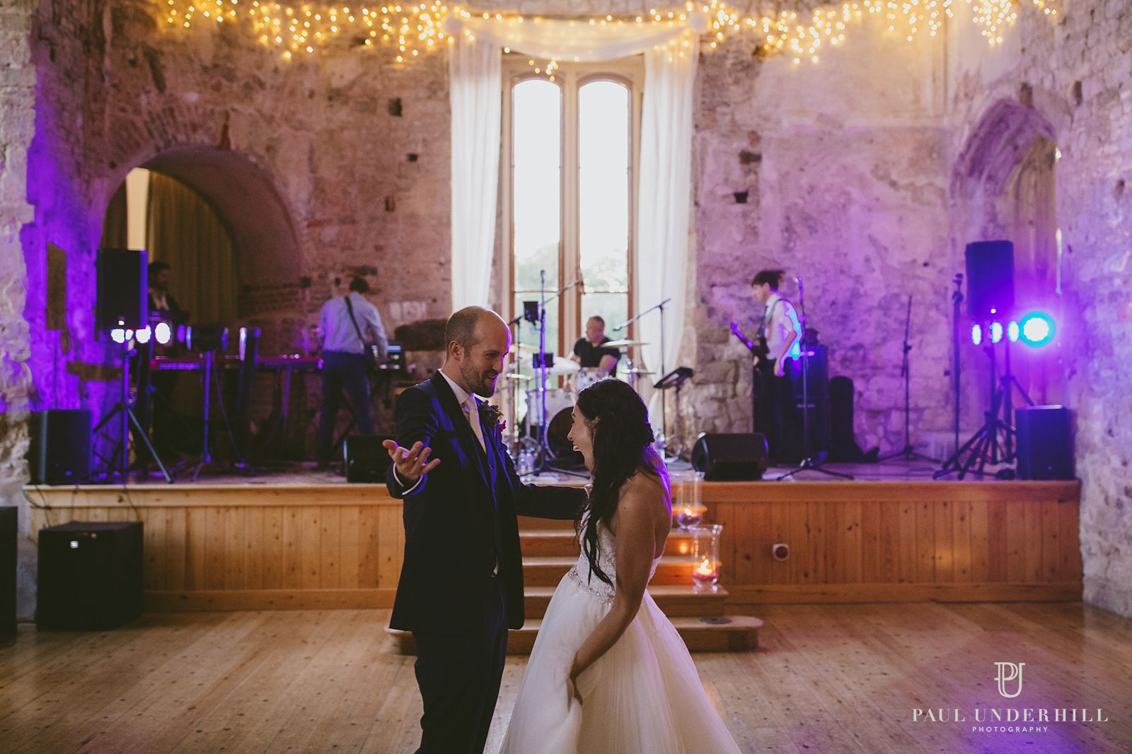 bride-and-groom-first-dance