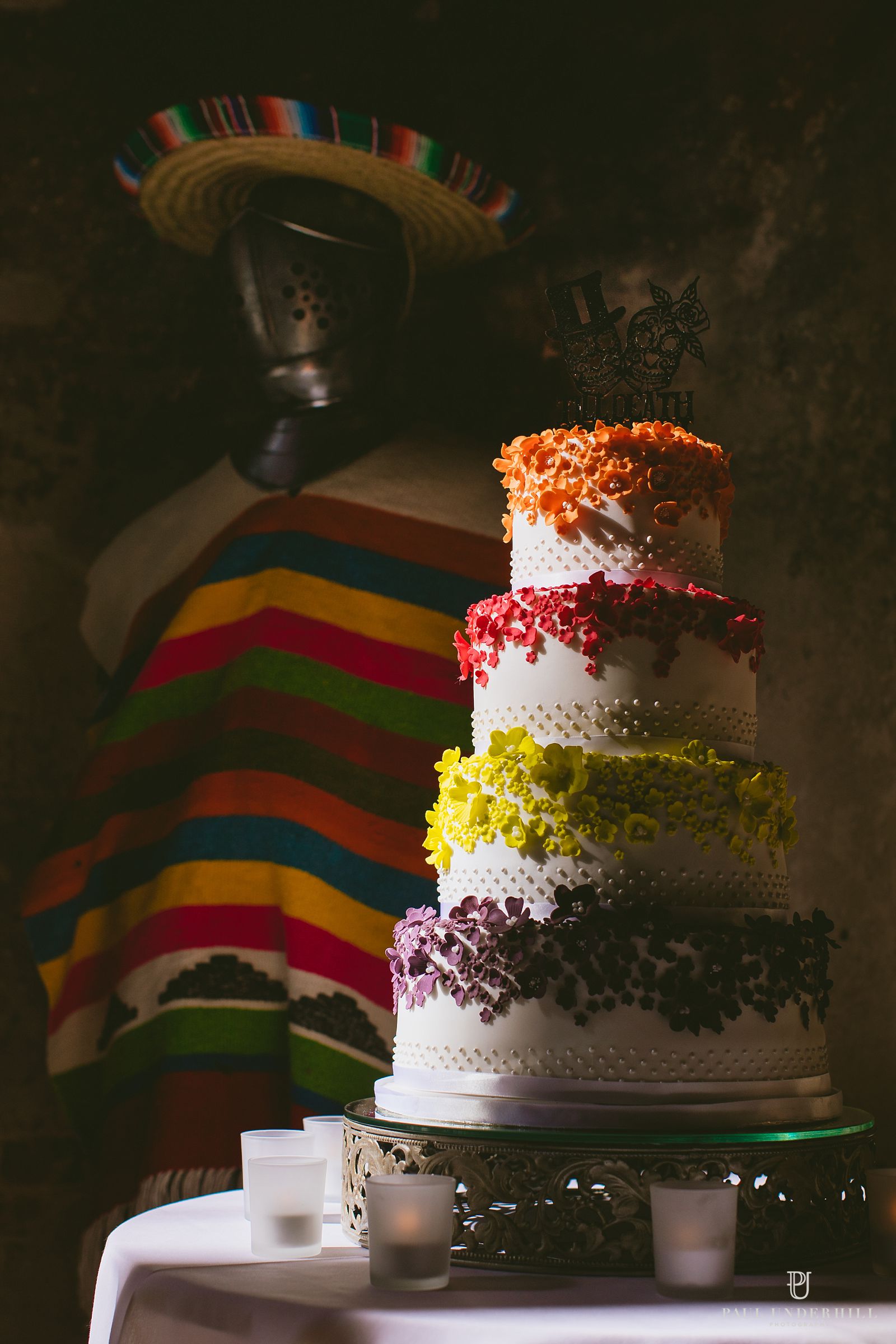 wedding-cake-at-lulworth-castle